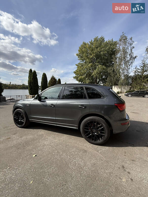 Внедорожник / Кроссовер Audi SQ5 2016 в Кропивницком