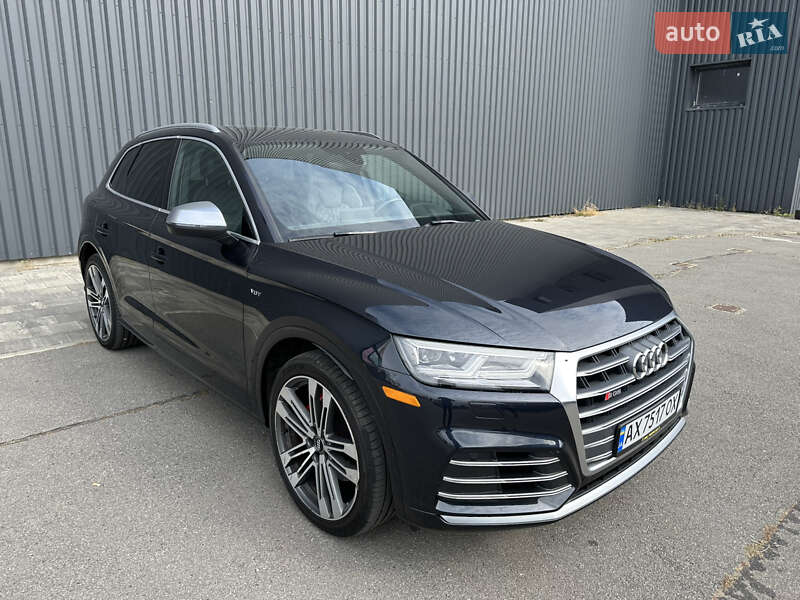 Внедорожник / Кроссовер Audi SQ5 2017 в Харькове