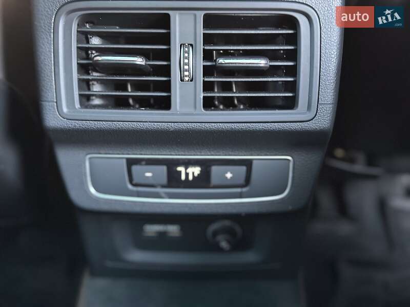 Внедорожник / Кроссовер Audi SQ5 2022 в Львове