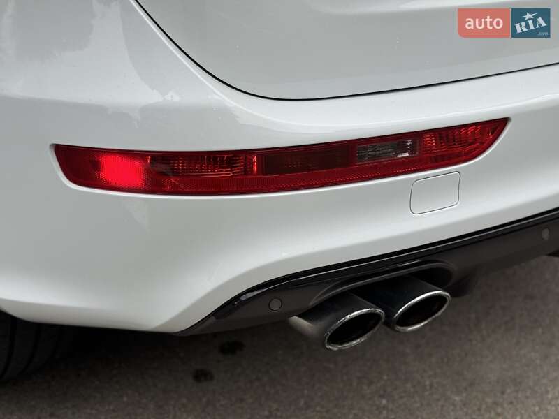 Внедорожник / Кроссовер Audi SQ5 2015 в Киеве