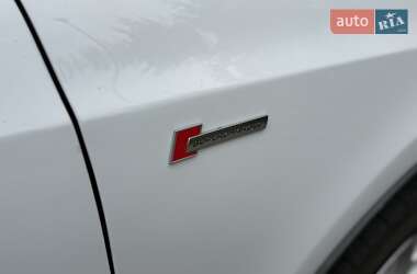 Внедорожник / Кроссовер Audi SQ5 2015 в 