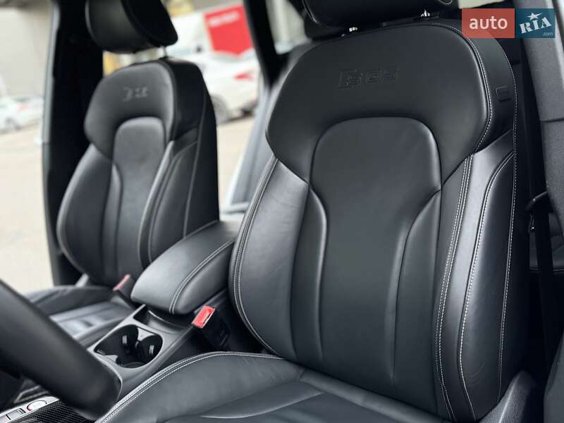 Внедорожник / Кроссовер Audi SQ5 2015 в Киеве