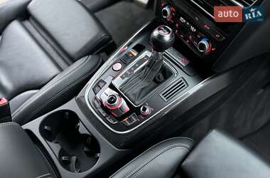 Внедорожник / Кроссовер Audi SQ5 2015 в 