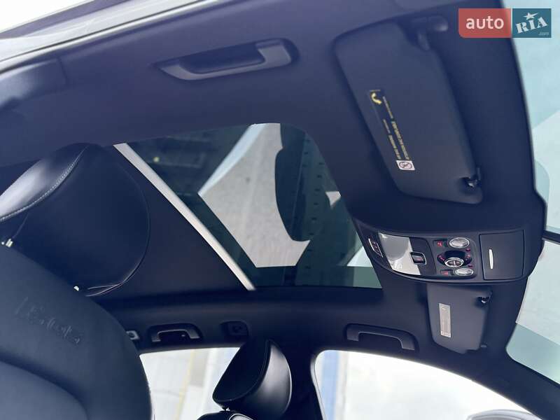 Внедорожник / Кроссовер Audi SQ5 2015 в Киеве