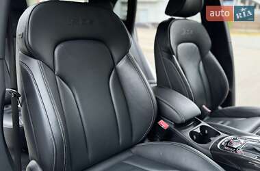 Внедорожник / Кроссовер Audi SQ5 2015 в 
