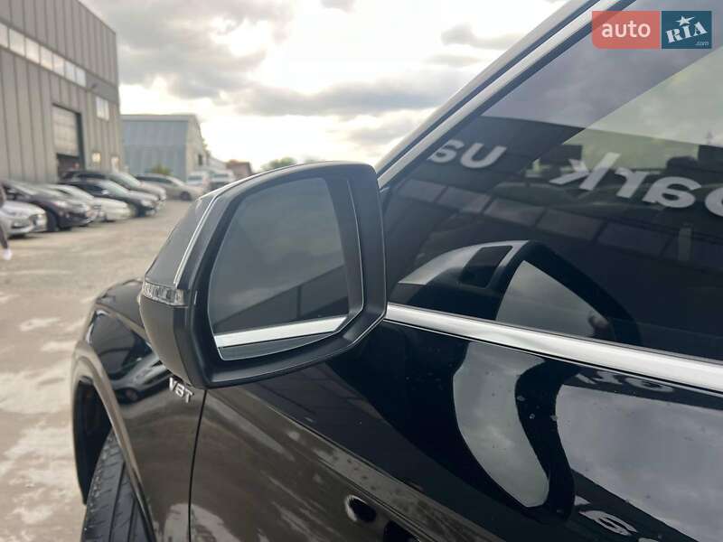 Внедорожник / Кроссовер Audi SQ5 2017 в Львове