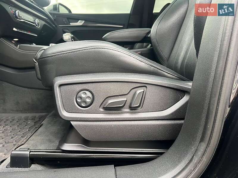 Внедорожник / Кроссовер Audi SQ5 2017 в Львове