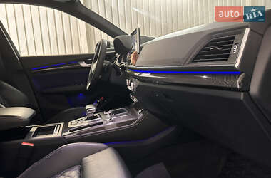 Внедорожник / Кроссовер Audi SQ5 2017 в 