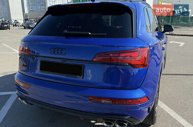 Внедорожник / Кроссовер Audi SQ5 2021 в 