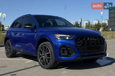 Внедорожник / Кроссовер Audi SQ5 2021 в 