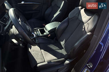 Внедорожник / Кроссовер Audi SQ5 2021 в 