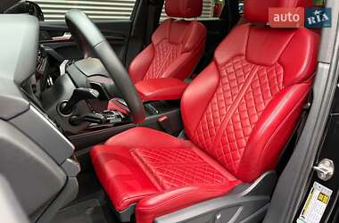 Внедорожник / Кроссовер Audi SQ5 2020 в 