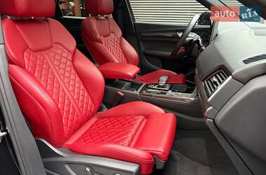 Внедорожник / Кроссовер Audi SQ5 2020 в 