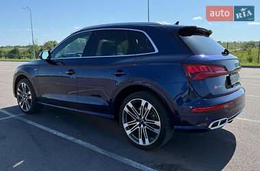 Внедорожник / Кроссовер Audi SQ5 2017 в 