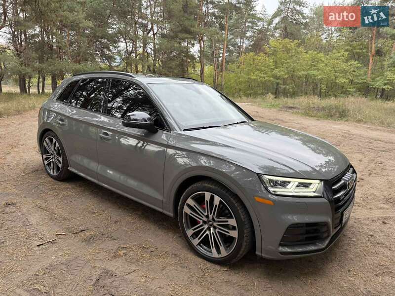 Audi SQ5 2019