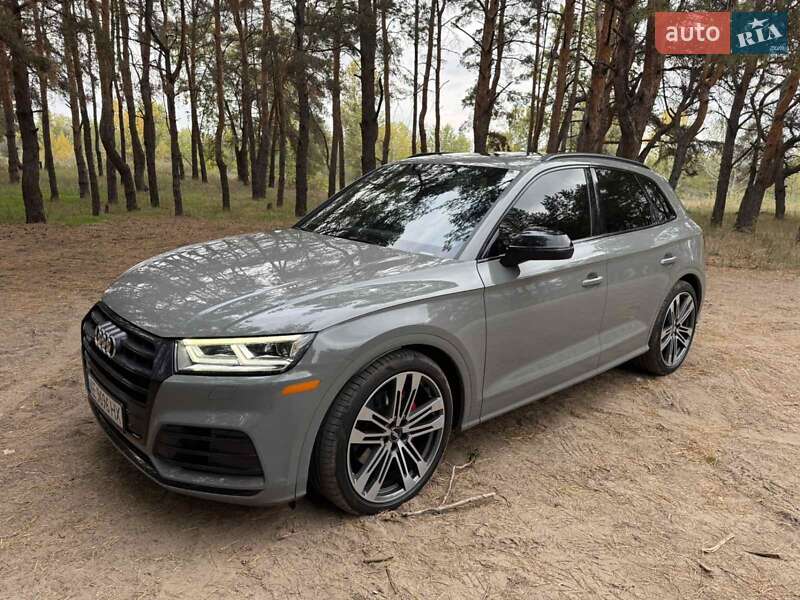 Внедорожник / Кроссовер Audi SQ5 2019 в Днепре