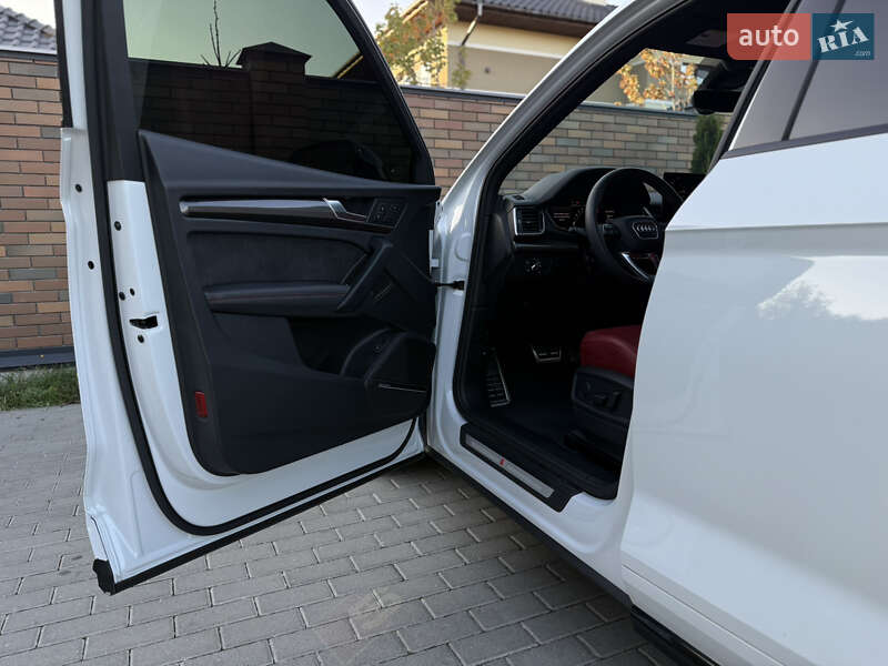 Внедорожник / Кроссовер Audi SQ5 2023 в Виннице