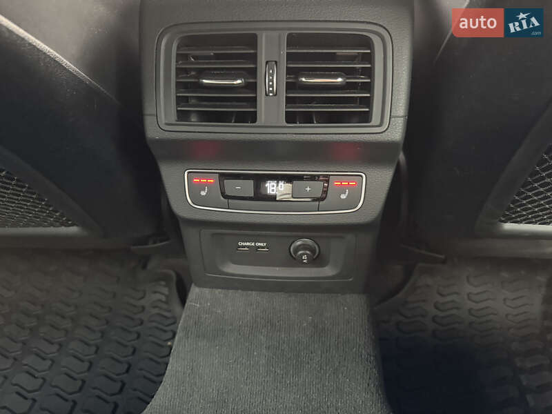 Внедорожник / Кроссовер Audi SQ5 2023 в Харькове