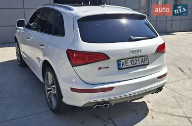 Внедорожник / Кроссовер Audi SQ5 2014 в 