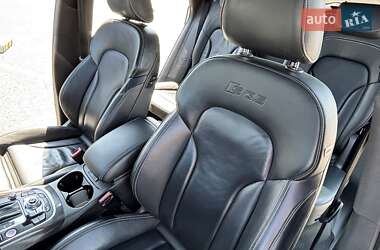 Внедорожник / Кроссовер Audi SQ5 2014 в 