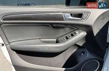 Внедорожник / Кроссовер Audi SQ5 2014 в 