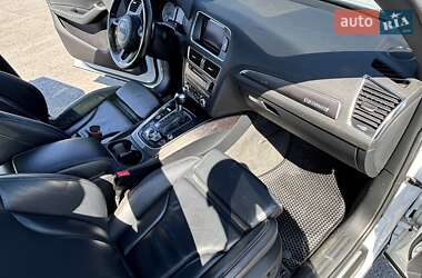 Внедорожник / Кроссовер Audi SQ5 2014 в 