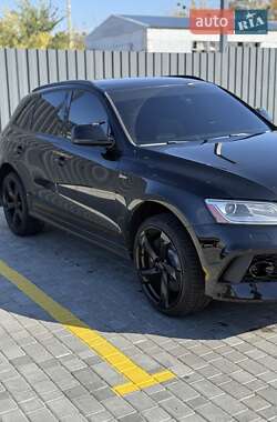Внедорожник / Кроссовер Audi SQ5 2015 в 