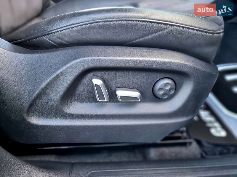 Внедорожник / Кроссовер Audi SQ5 2016 в Киеве фото 90 Внедорожник / Кроссовер Audi SQ5 2016 в Киеве