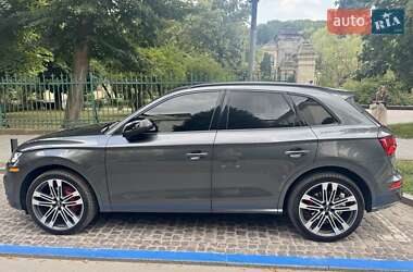 Внедорожник / Кроссовер Audi SQ5 2019 в 
