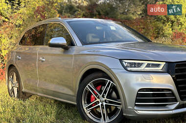 Внедорожник / Кроссовер Audi SQ5 2017 в 