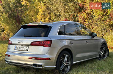 Внедорожник / Кроссовер Audi SQ5 2017 в 