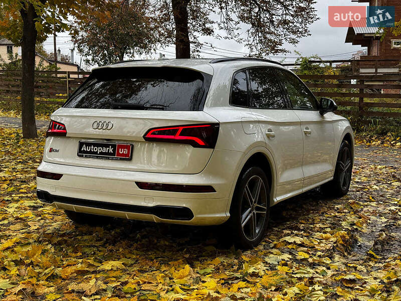 Внедорожник / Кроссовер Audi SQ5 2019 в Киеве