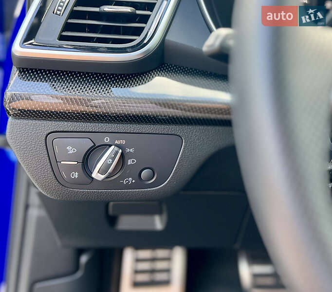 Внедорожник / Кроссовер Audi SQ5 2021 в Киеве