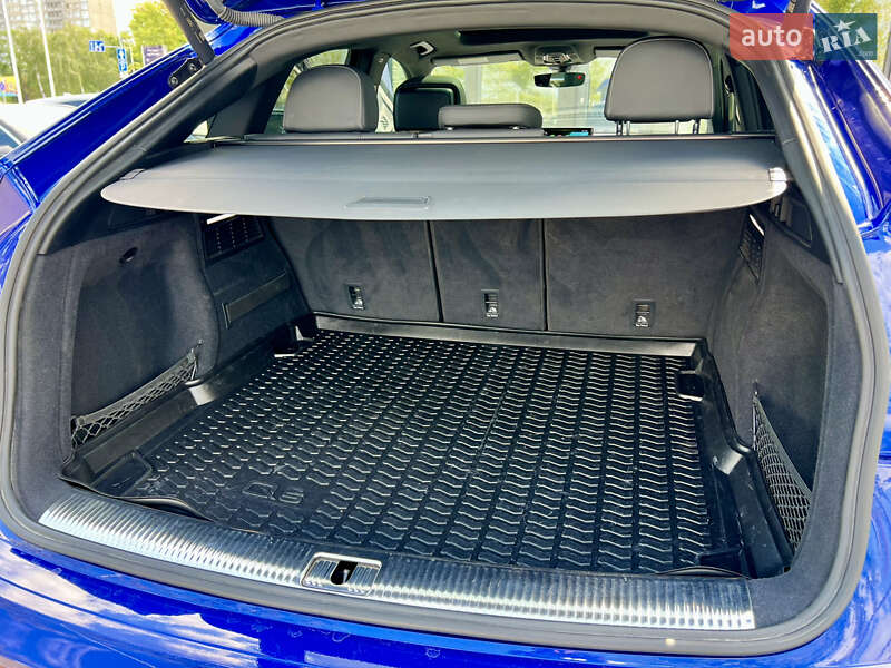 Внедорожник / Кроссовер Audi SQ5 2021 в Киеве