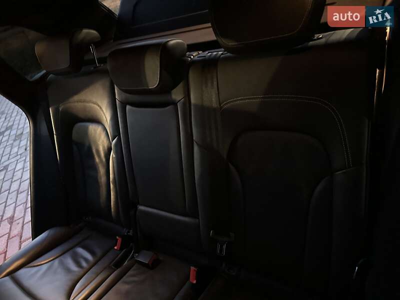 Позашляховик / Кросовер Audi SQ5 2014 в Білій Церкві фото 40 Позашляховик / Кросовер Audi SQ5 2014 в Білій Церкві