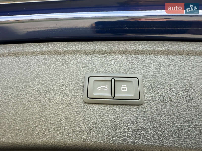 Позашляховик / Кросовер Audi SQ5 2020 в Києві фото 17 Позашляховик / Кросовер Audi SQ5 2020 в Києві