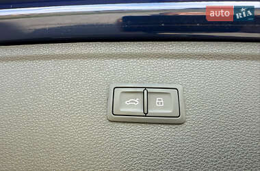 Позашляховик / Кросовер Audi SQ5 2020 в  фото 17 Позашляховик / Кросовер Audi SQ5 2020 в