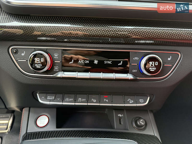 Позашляховик / Кросовер Audi SQ5 2020 в Києві фото 43 Позашляховик / Кросовер Audi SQ5 2020 в Києві