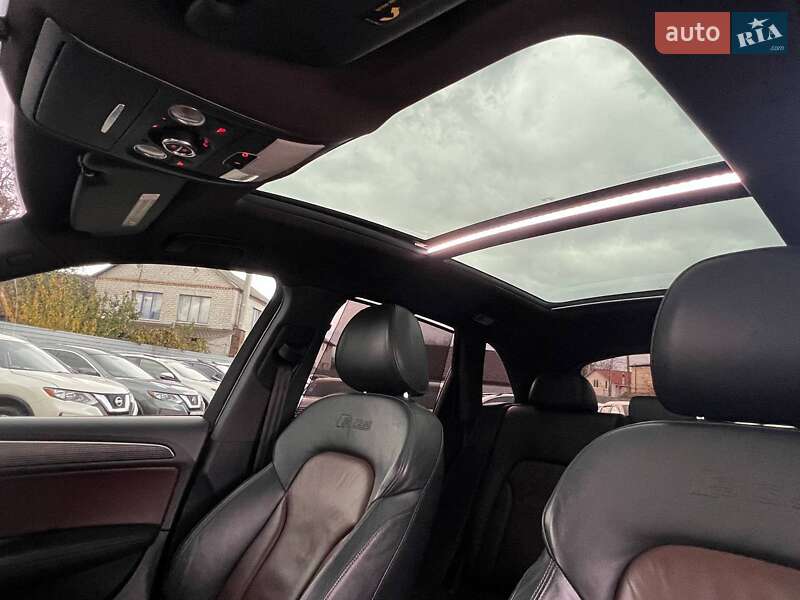 Внедорожник / Кроссовер Audi SQ5 2015 в Киеве