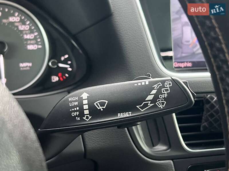 Внедорожник / Кроссовер Audi SQ5 2015 в Киеве