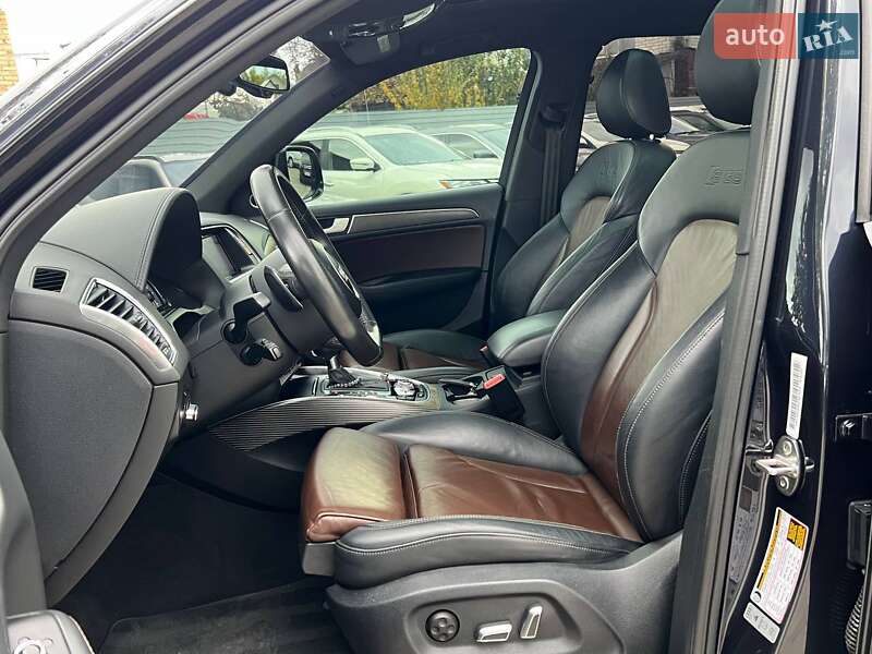 Внедорожник / Кроссовер Audi SQ5 2015 в Киеве