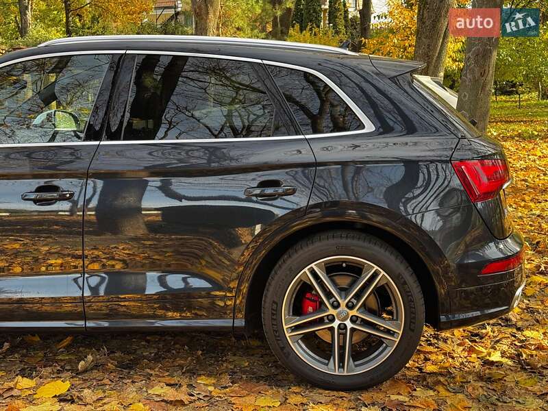 Позашляховик / Кросовер Audi SQ5 2017 в Києві фото 10 Позашляховик / Кросовер Audi SQ5 2017 в Києві