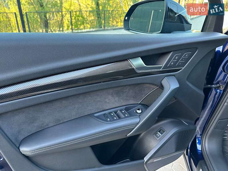 Внедорожник / Кроссовер Audi SQ5 2017 в Киеве фото 18 Внедорожник / Кроссовер Audi SQ5 2017 в Киеве