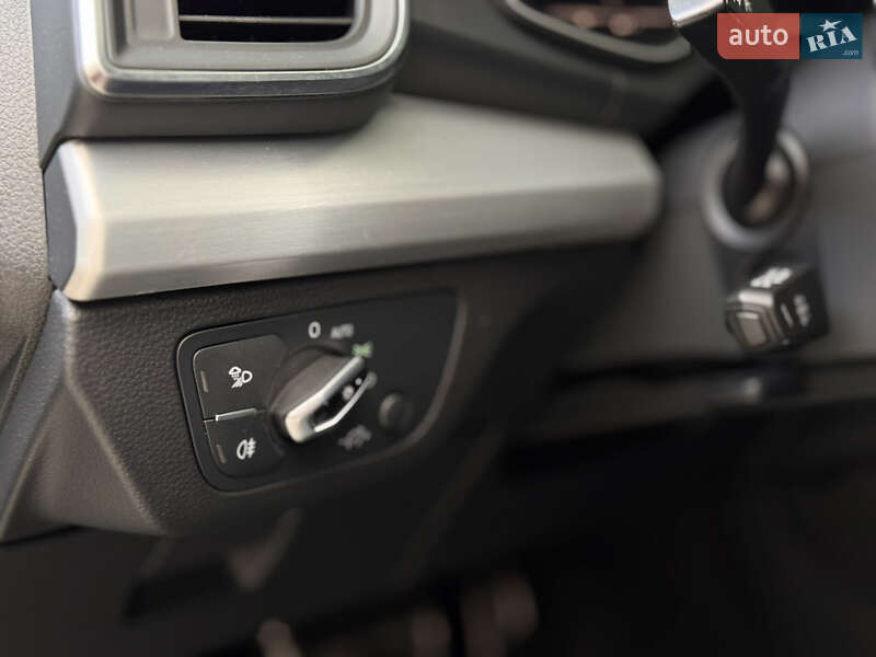 Позашляховик / Кросовер Audi SQ5 2017 в Львові фото 25 Позашляховик / Кросовер Audi SQ5 2017 в Львові