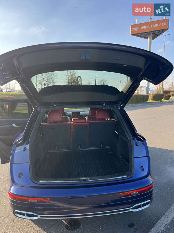 Позашляховик / Кросовер Audi SQ5 2018 в Києві фото 28 Позашляховик / Кросовер Audi SQ5 2018 в Києві