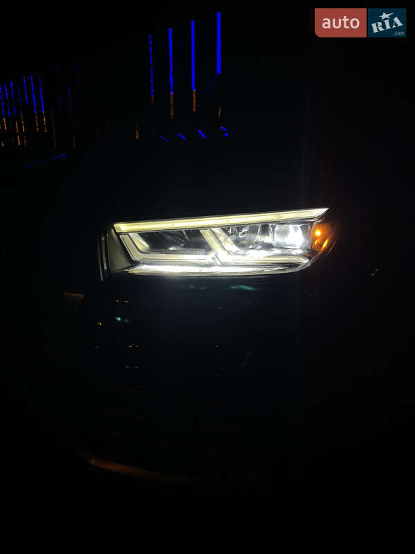 Позашляховик / Кросовер Audi SQ5 2018 в Києві фото 42 Позашляховик / Кросовер Audi SQ5 2018 в Києві