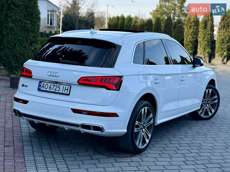 Внедорожник / Кроссовер Audi SQ5 2017 в Тернополе
