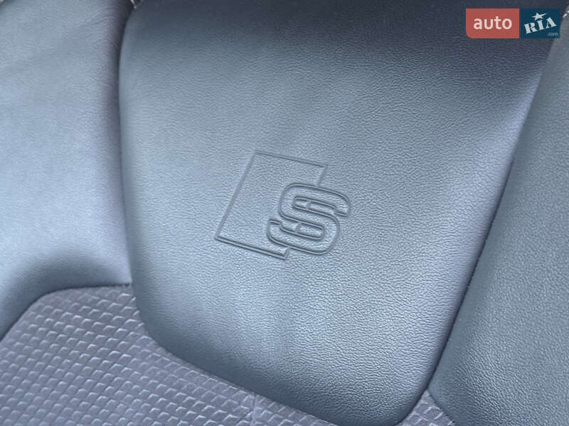 Внедорожник / Кроссовер Audi SQ5 2017 в Тернополе