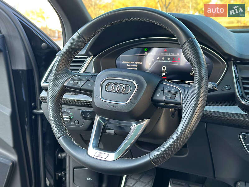 Внедорожник / Кроссовер Audi SQ5 2022 в Днепре