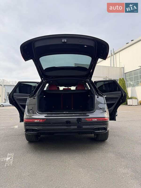 Позашляховик / Кросовер Audi SQ5 2018 в Києві фото 29 Позашляховик / Кросовер Audi SQ5 2018 в Києві